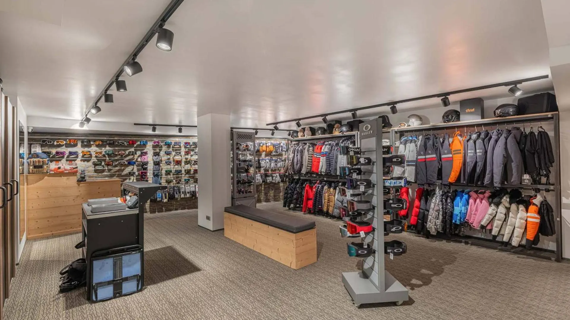 Duplex Neuf Ski In/Out Avec Spa Et Piscine A Courchevel 1850 - Fr-1-564-99 0*,  צרפת